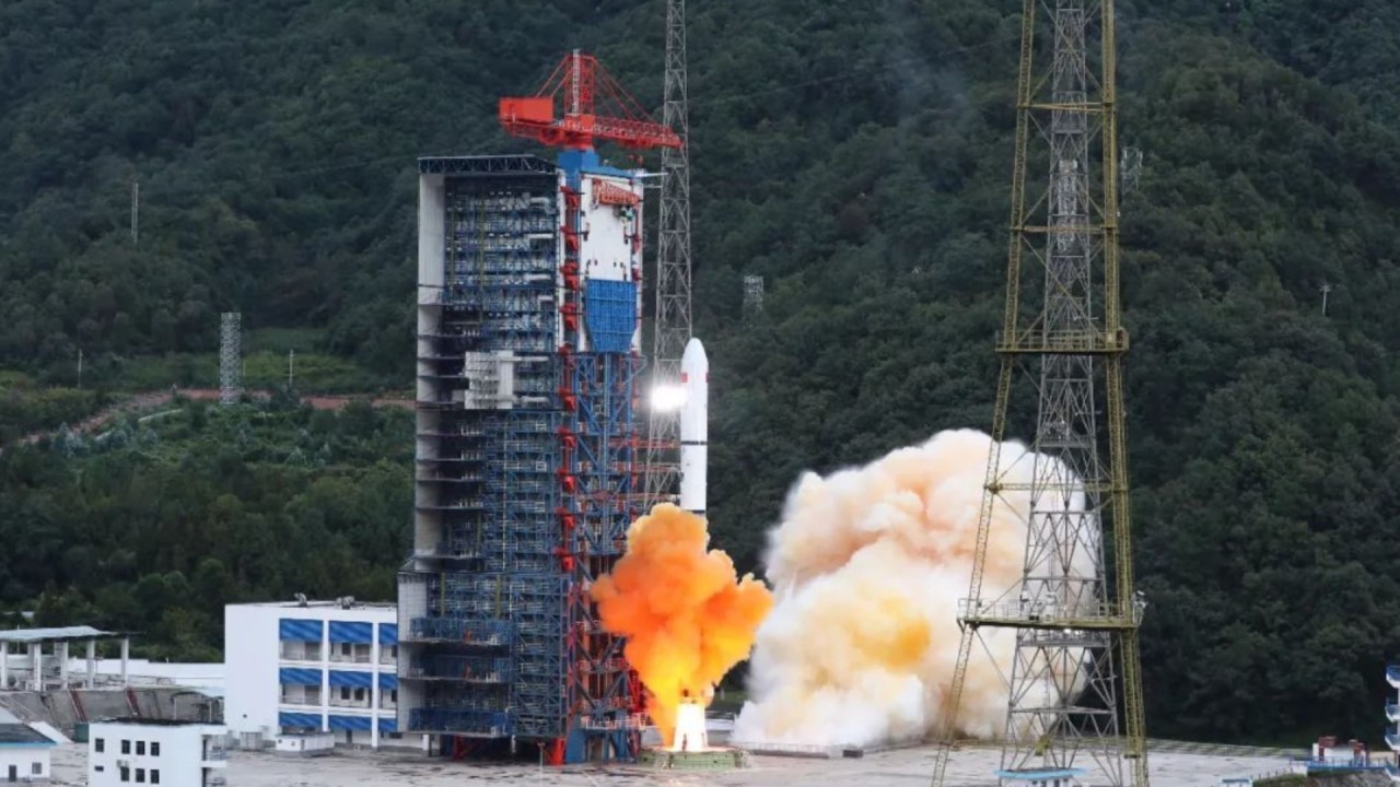 Watch China launch more classified Yaogan spy satellites (video)
